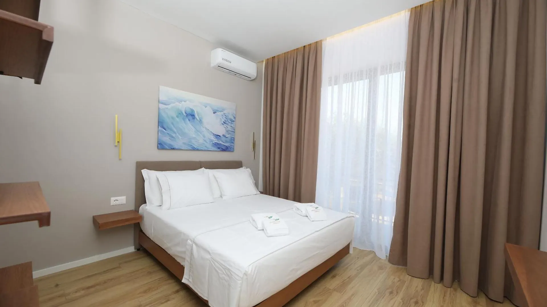 Hotel Mezzanine Bay Himarë