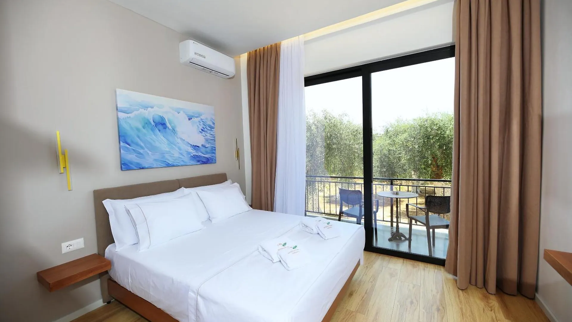 Hotel Mezzanine Bay Himare Albania