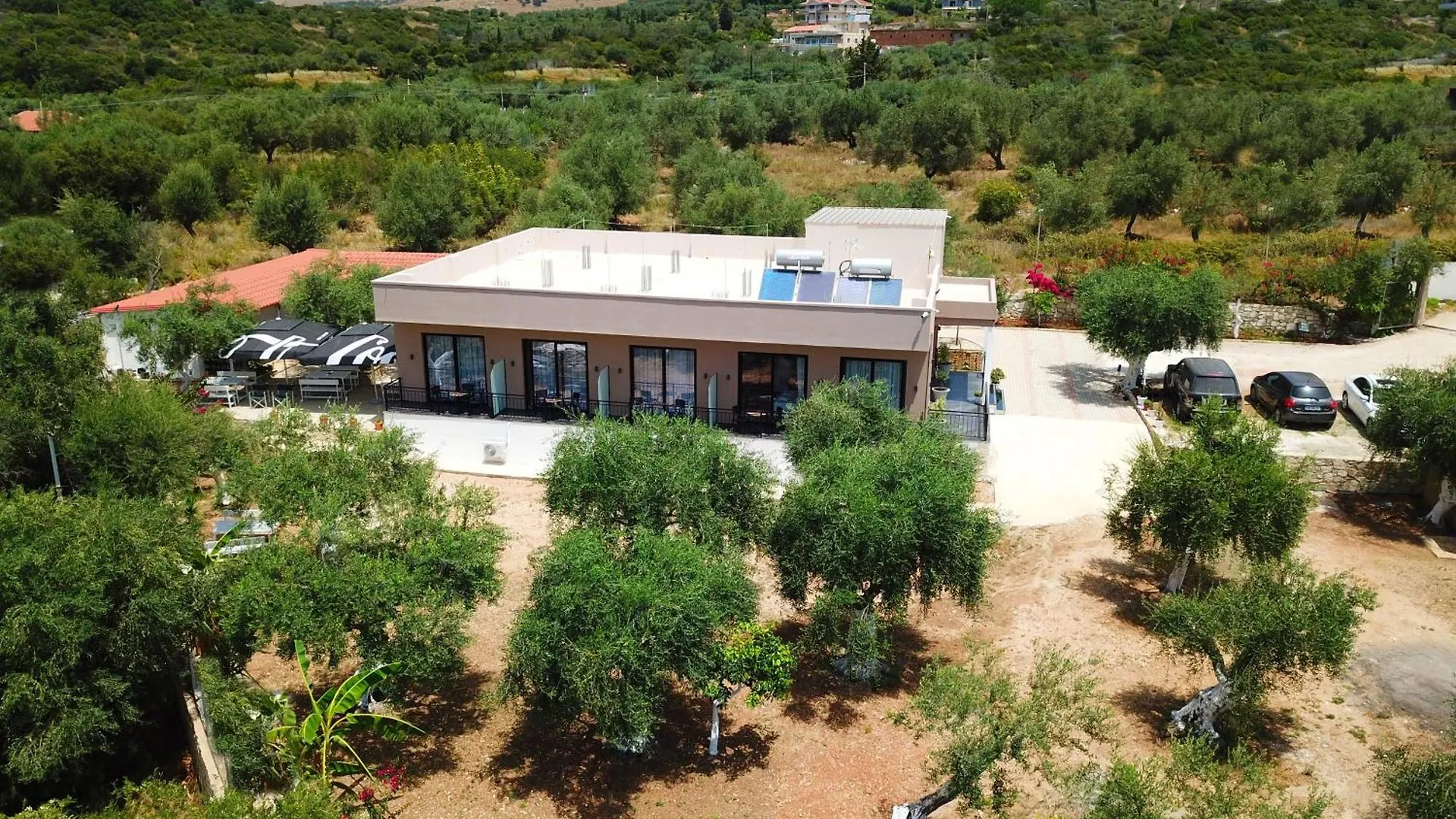 Guest house Mezzanine Bay Hotel Himare