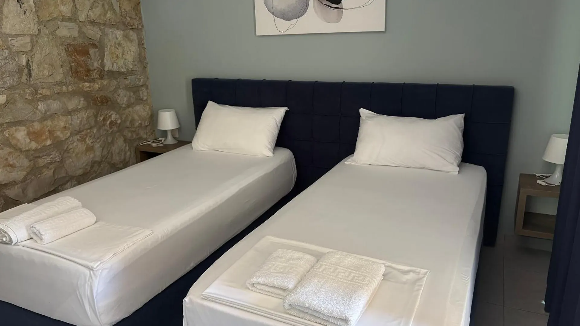 Mezzanine Bay Hotel Himare 0*,  Albania
